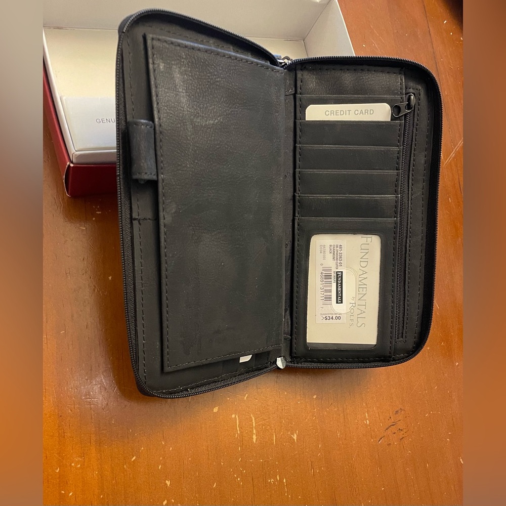 Fundamentals by ROLF Genuine Leather Wallet